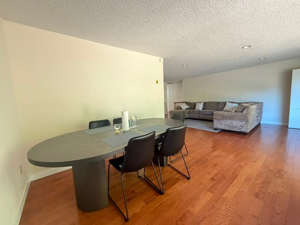 Living and dining area at Victory Gardens 1
